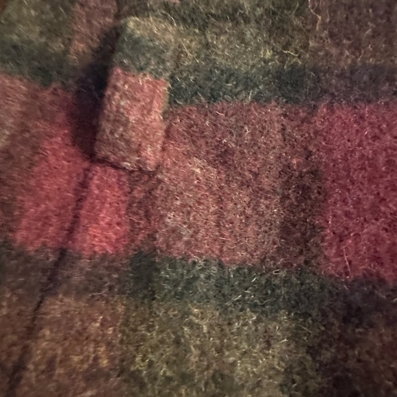 Eddie Bauer Burgundy and Olive Plaid Wool Mini Skirt - Picture 3 of 4